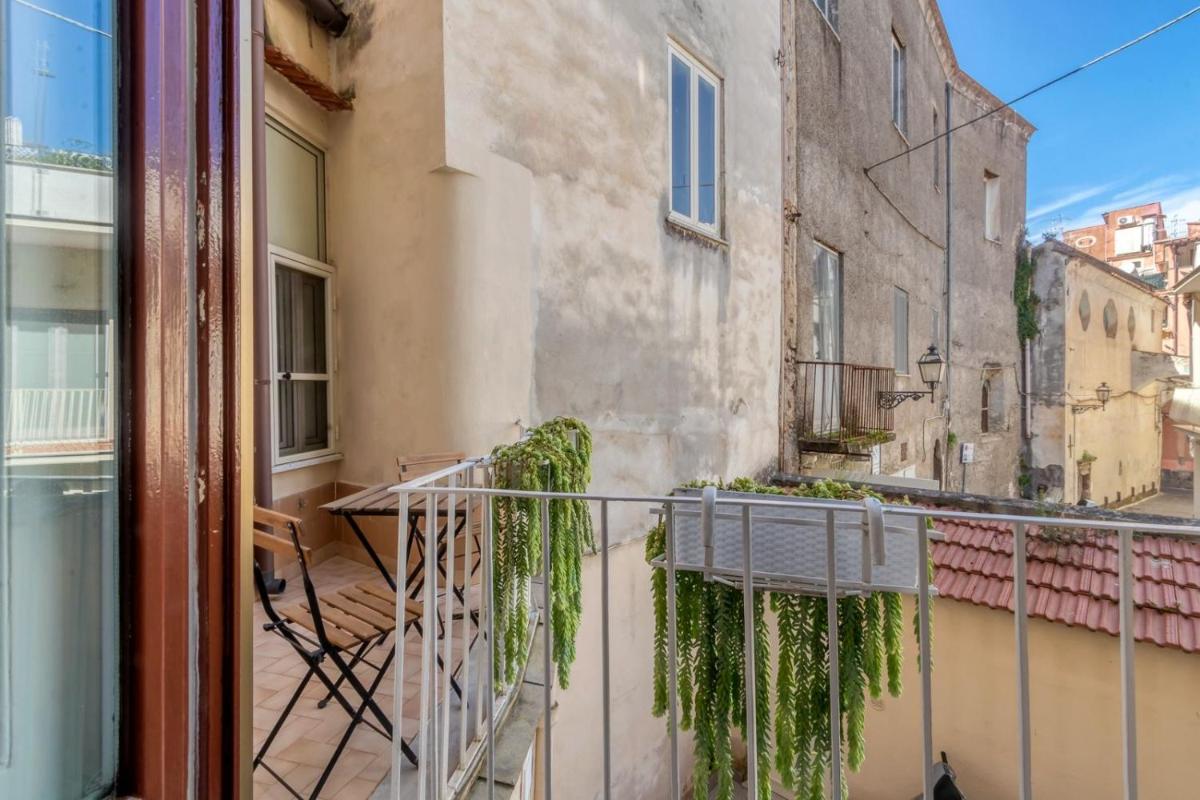 Carmen E Paul Sorrento - Housity