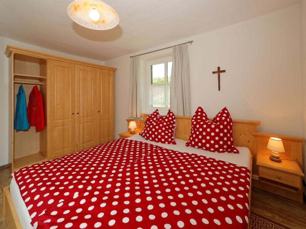 Waldhaus Sonnenberg Apartment 2 - Housity