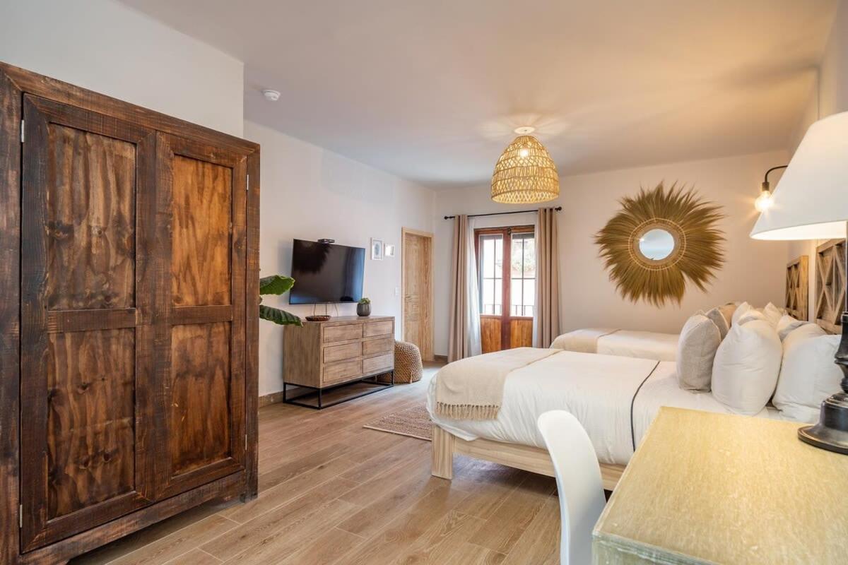 Casa Pandurata, Double Queen Suite in Centro San Miguel - Housity