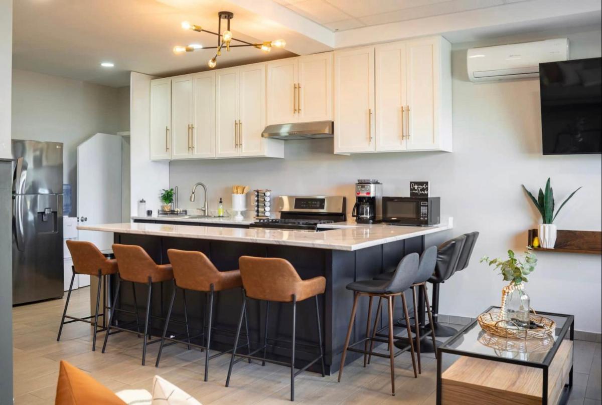 Modern Home in the heart of Rosarito - Housity