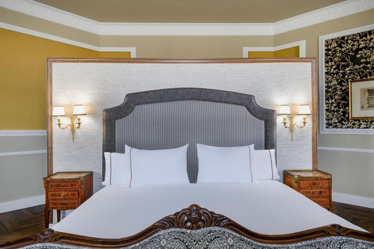 Cama o camas de una habitación en Hotel Palacio del Retiro, Autograph Collection