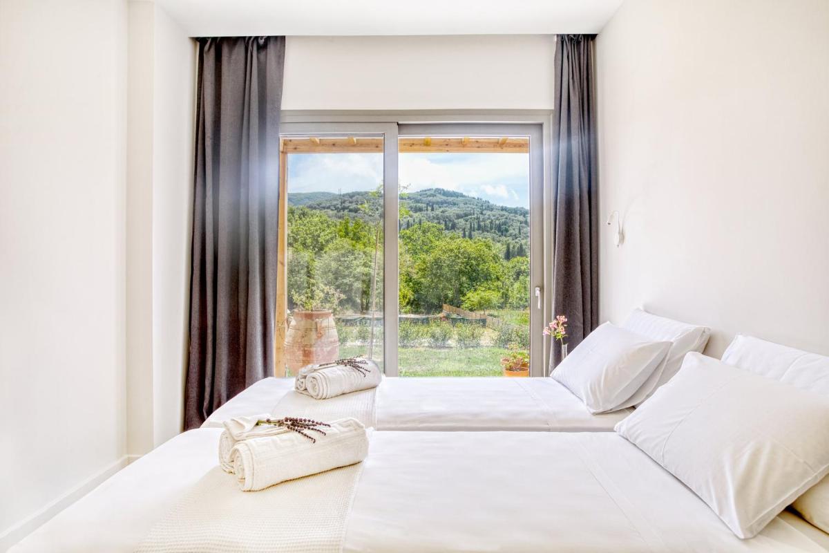 Kumquart estate- Orange - Housity