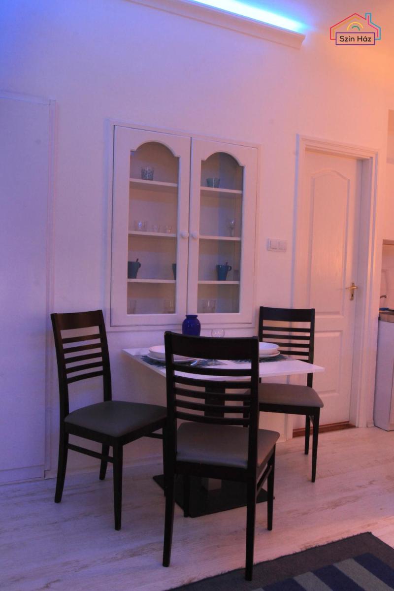 Suitetrails - Szín-Ház Apartman