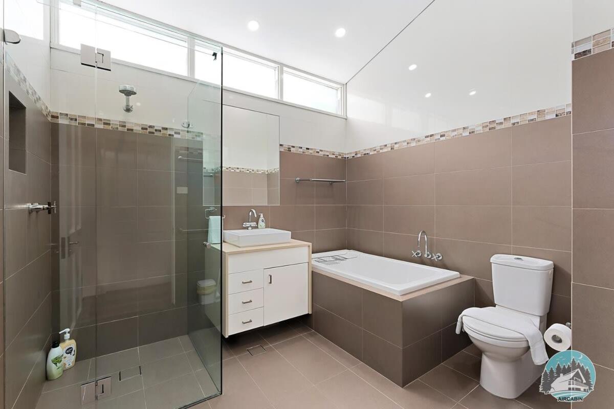 Suitetrails - Aircabin - Warrawee - Sydney - 5 Beds House