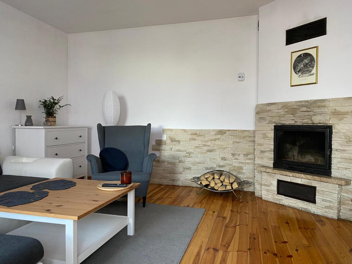 Apartament Hajstra z ogrodem - Housity