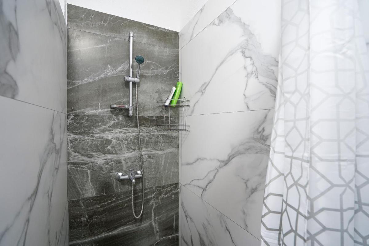 Champions Apartmani - Housity
