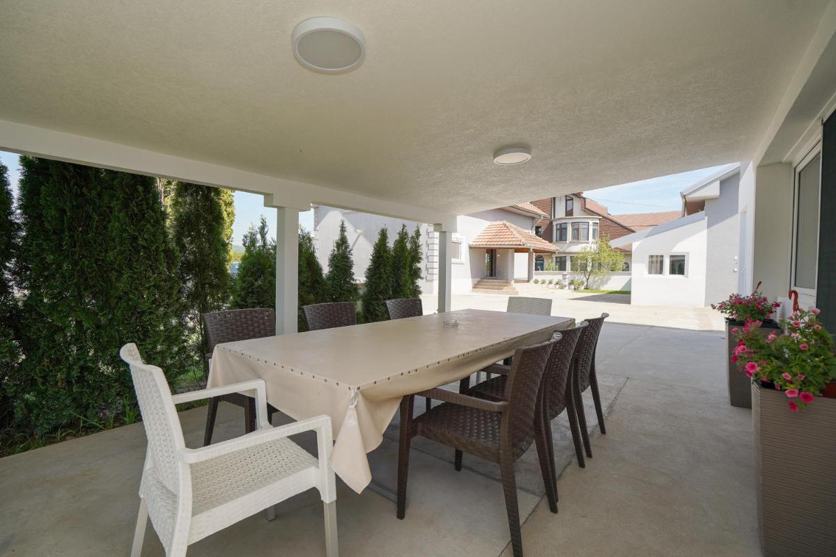Champions Apartmani - Housity