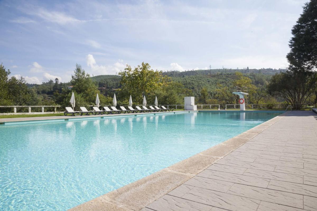 A piscina em ou perto de Grande Hotel das Caldas da Felgueira