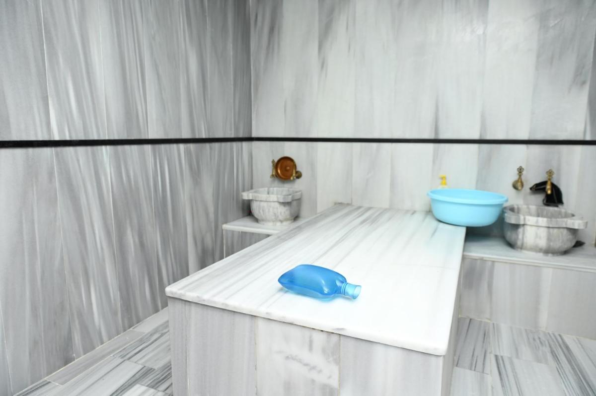 Asgard Hotel - Housity