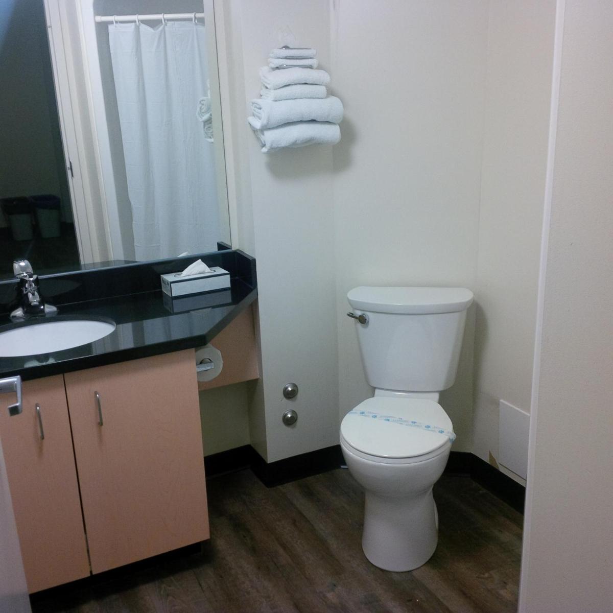 Residence & Conference Centre - Oakville - Housity