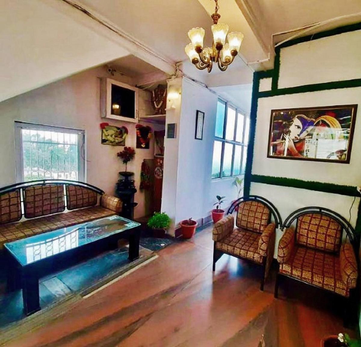 Hotel Tribhuvan Ranikhet Near Mall Road - Mountain View -Parking Facilities - Excellent Customer Service Awarded - Best Seller - Housity