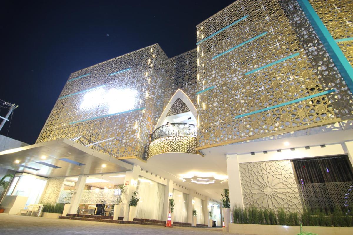 Grand Amira Hotel Solo, Azana Hotels Collection - Housity