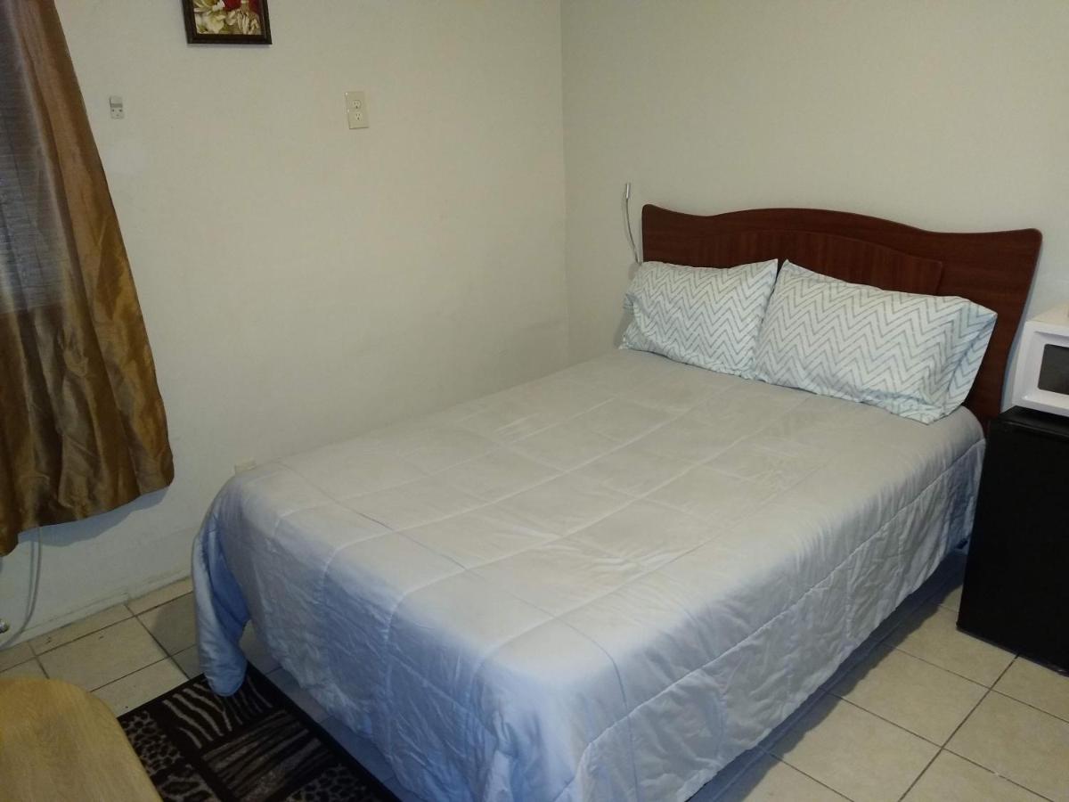 Two Bedroom Apartment - North East Bronx - Housity