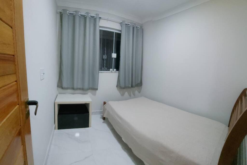 Apartamento Ponta da Fruta para até 4 pessoas 201 - Housity