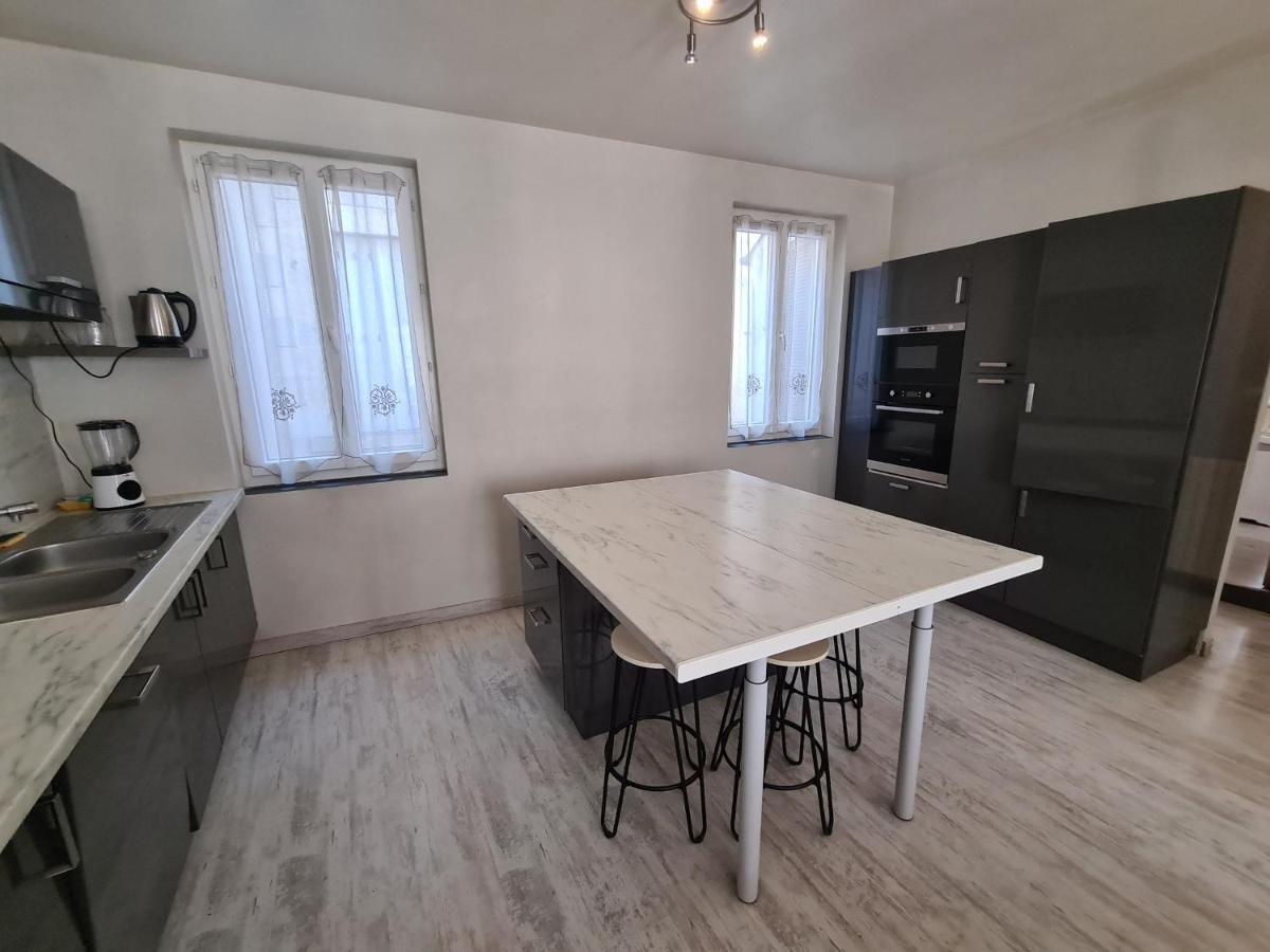 Maison de ville cosy à Orléans avec parking, proche commerces et loisirs - FR-1-590-245 - Housity