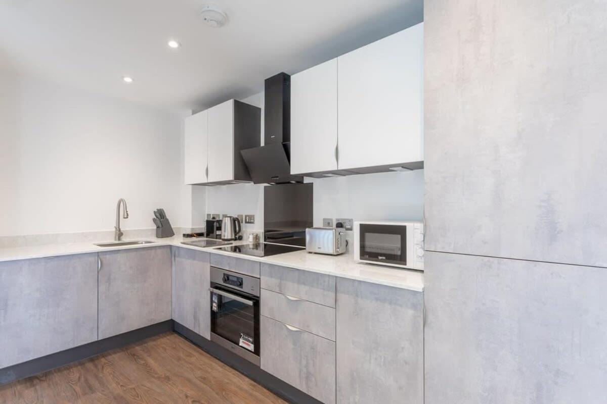 Stunning 1 bed apartment in a brand new development - Housity