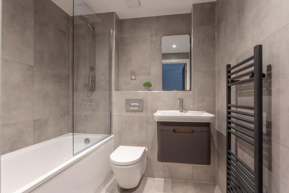 Brand New Apartment In The Heart Of York With Free Parking - Housity