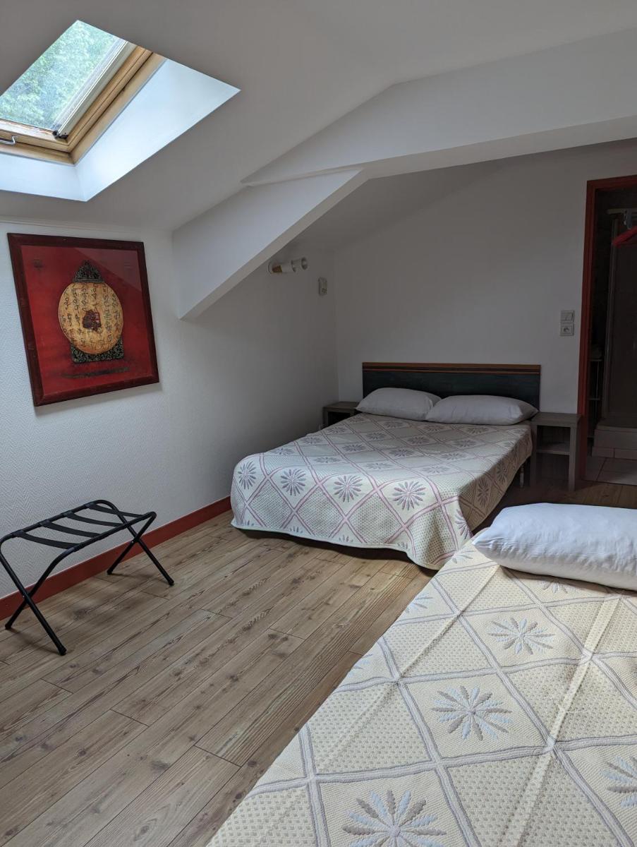 Auberge Des Pins - Housity