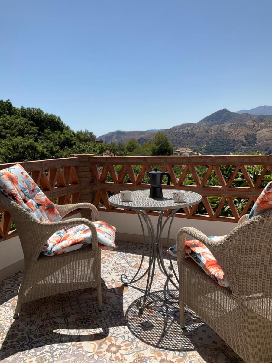 Casa Fermata Apartment and Studio - Housity