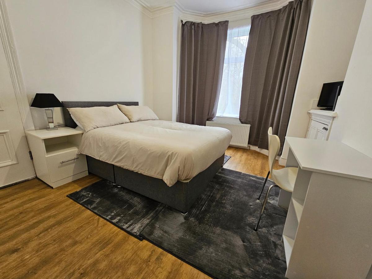 Stylish & Quiet Space - Housity