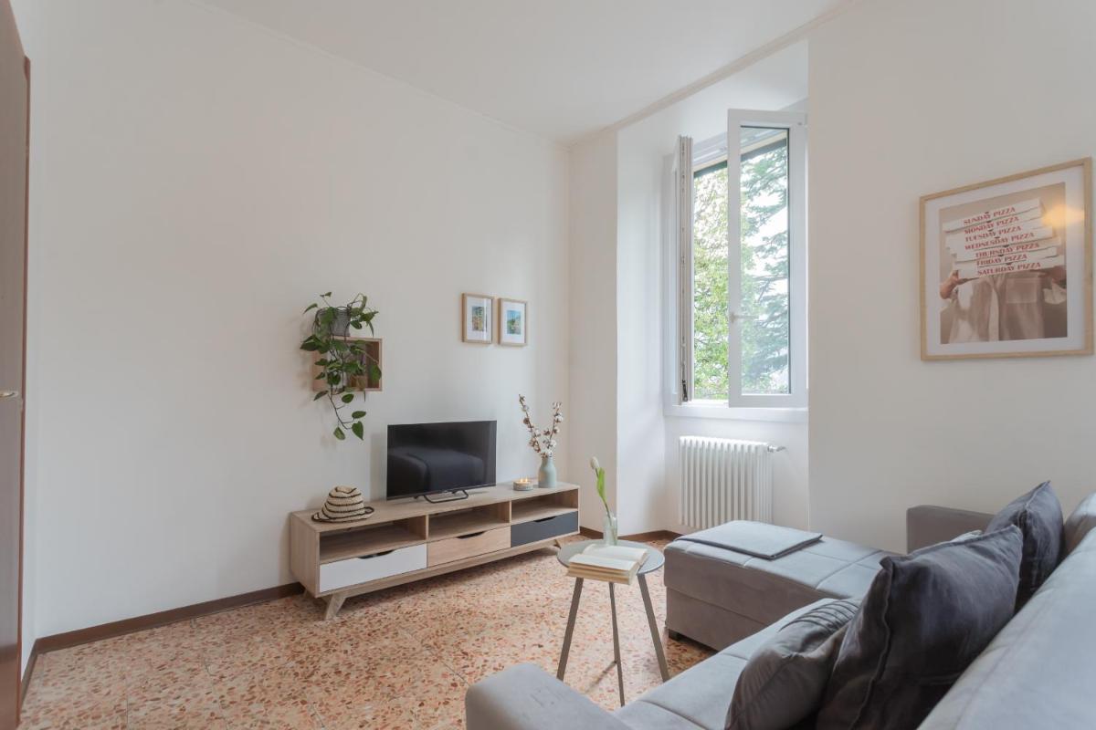 Nonna Tere Apartment by Rent All Como - Hizvo