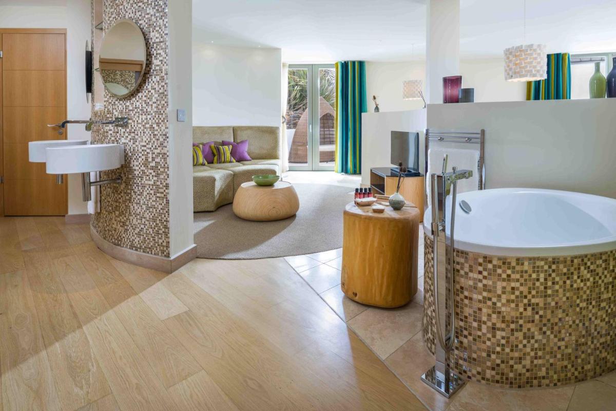Scarlet Hotel - Adults Only - Housity