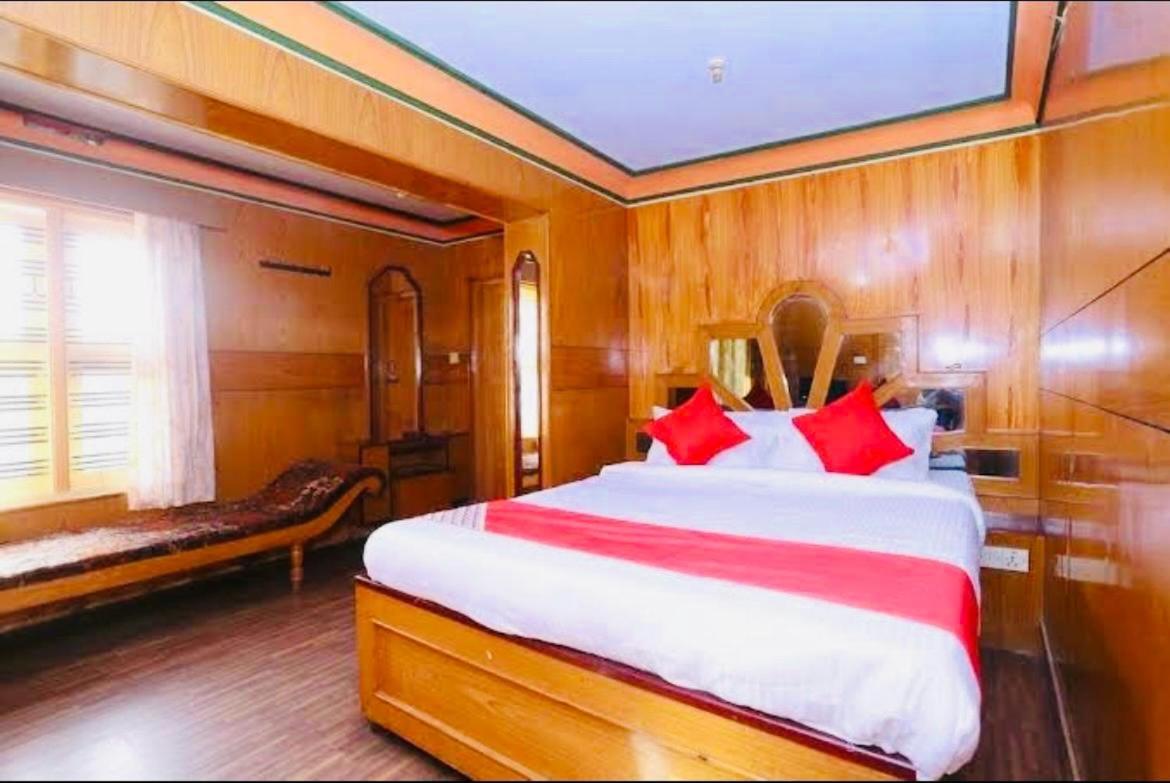 Daneys Castle - Housity