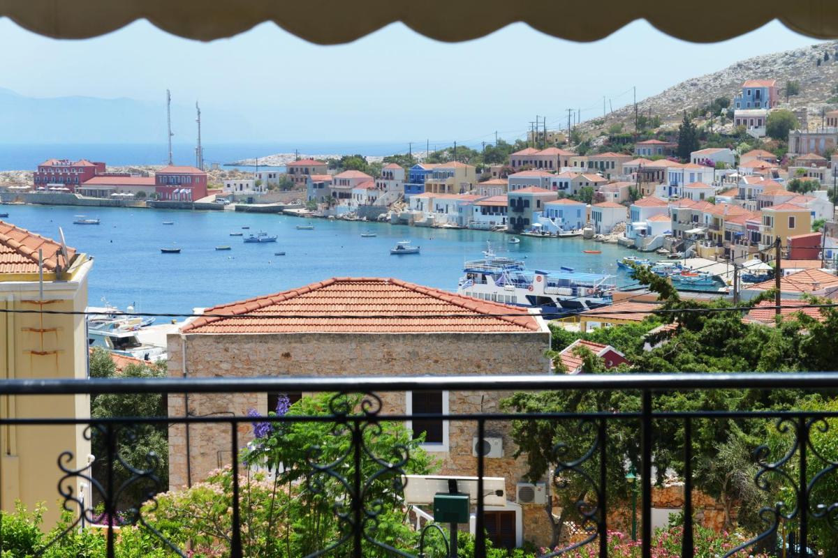 Captain Ilias House Chalki - Housity