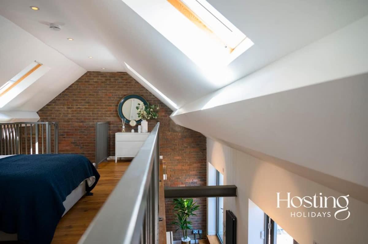 The Evergreen Courtyard Henley-On-Thames - Housity