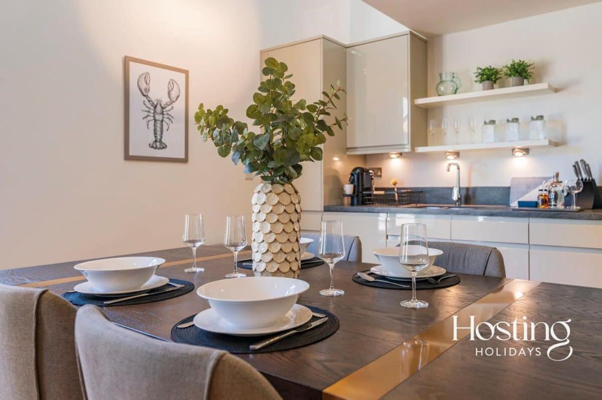 The Evergreen Courtyard Henley-On-Thames - Housity