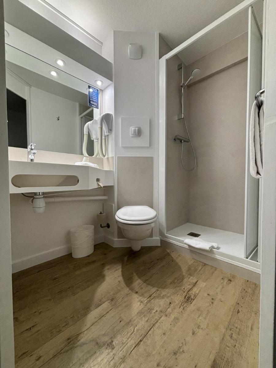 Kyriad Niort-Espace MendesFrance - Housity