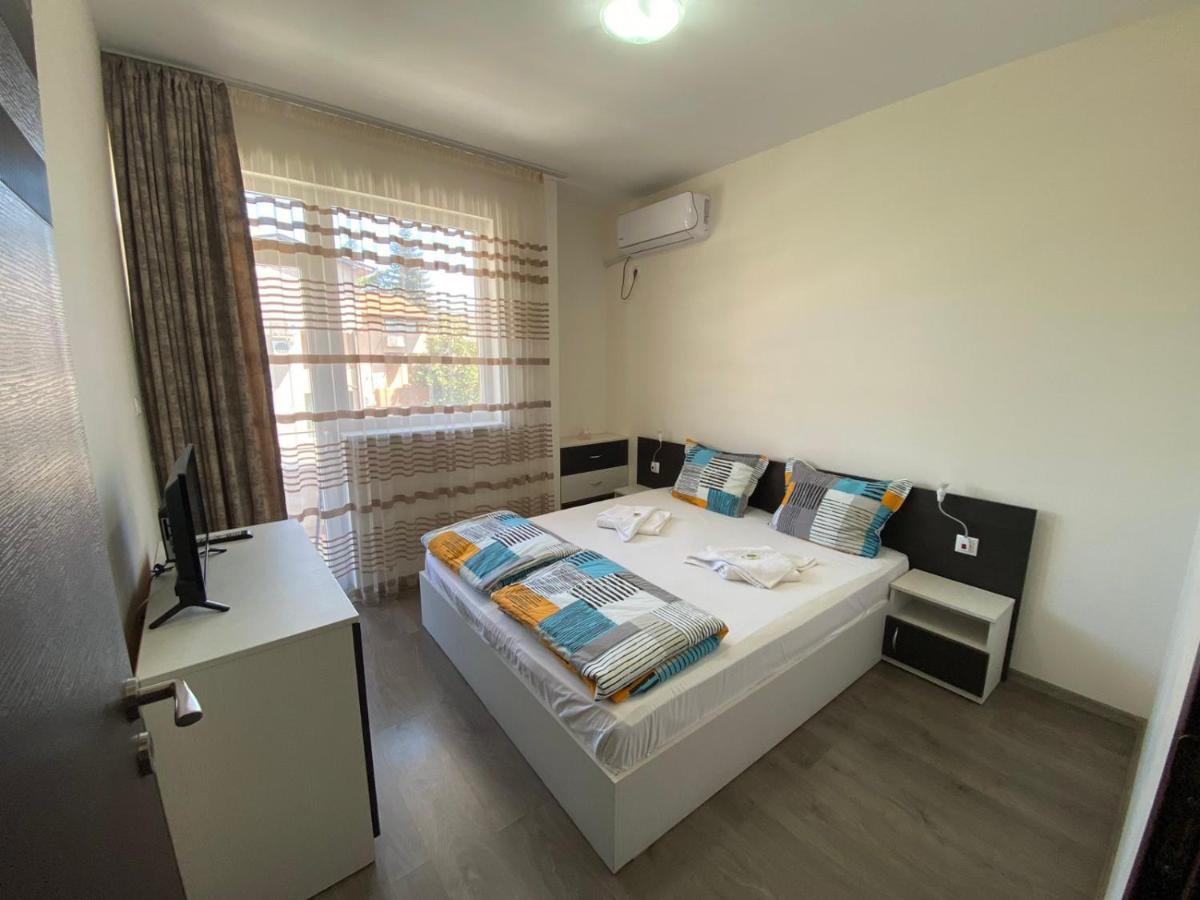 Pretty House Sarafovo - Housity