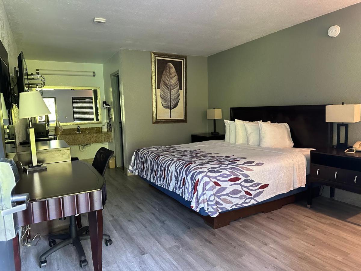 Riverview Inn - Housity