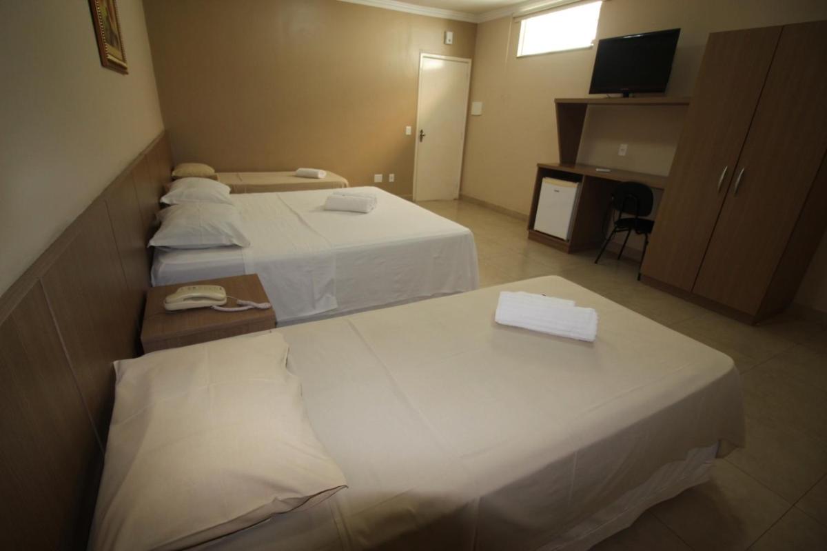 Hotel Regina Muriaé - Housity