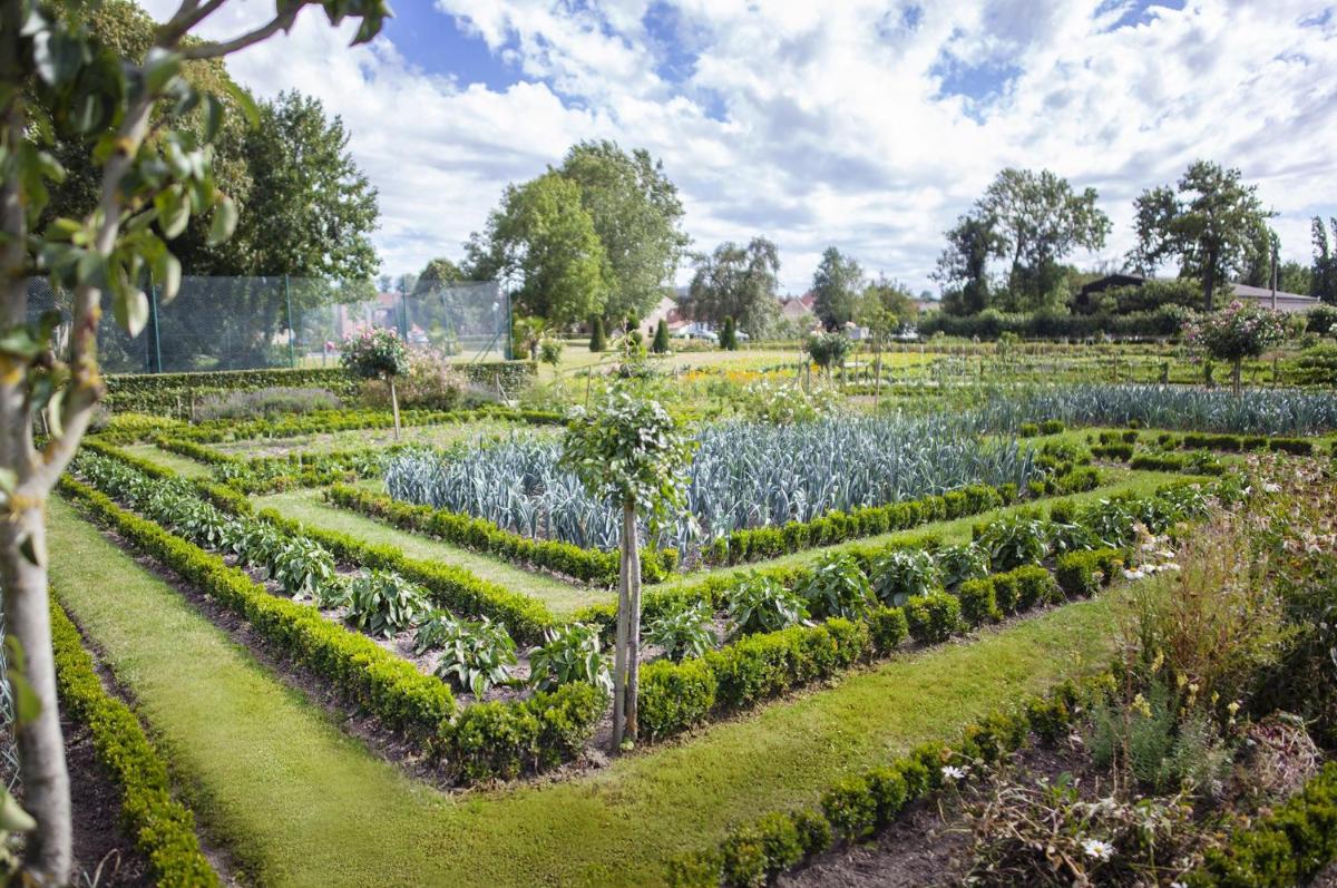 Jardin de l'établissement La Chartreuse Du Val Saint Esprit