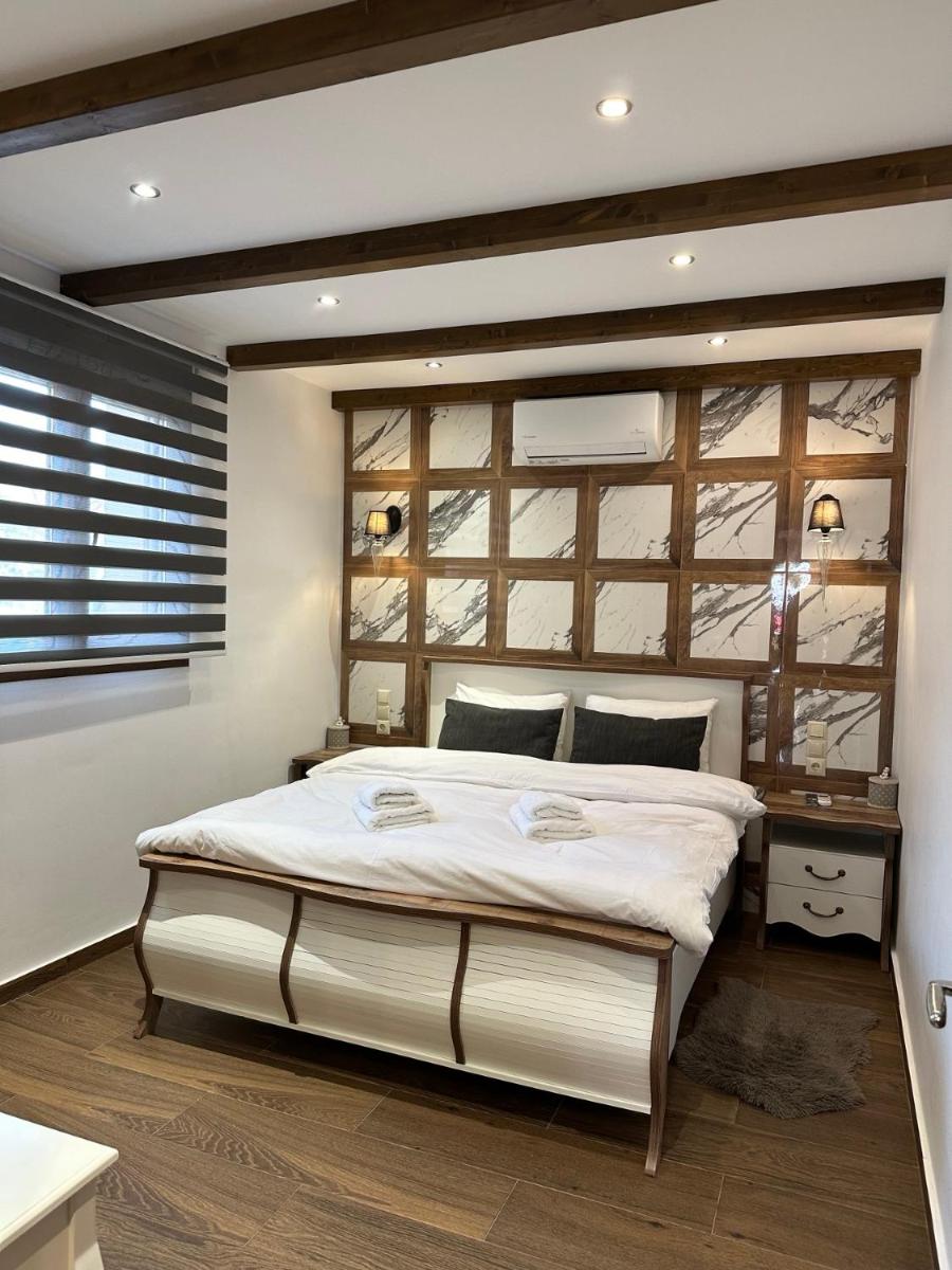 ERIETTA-AGAPI #1 - Housity