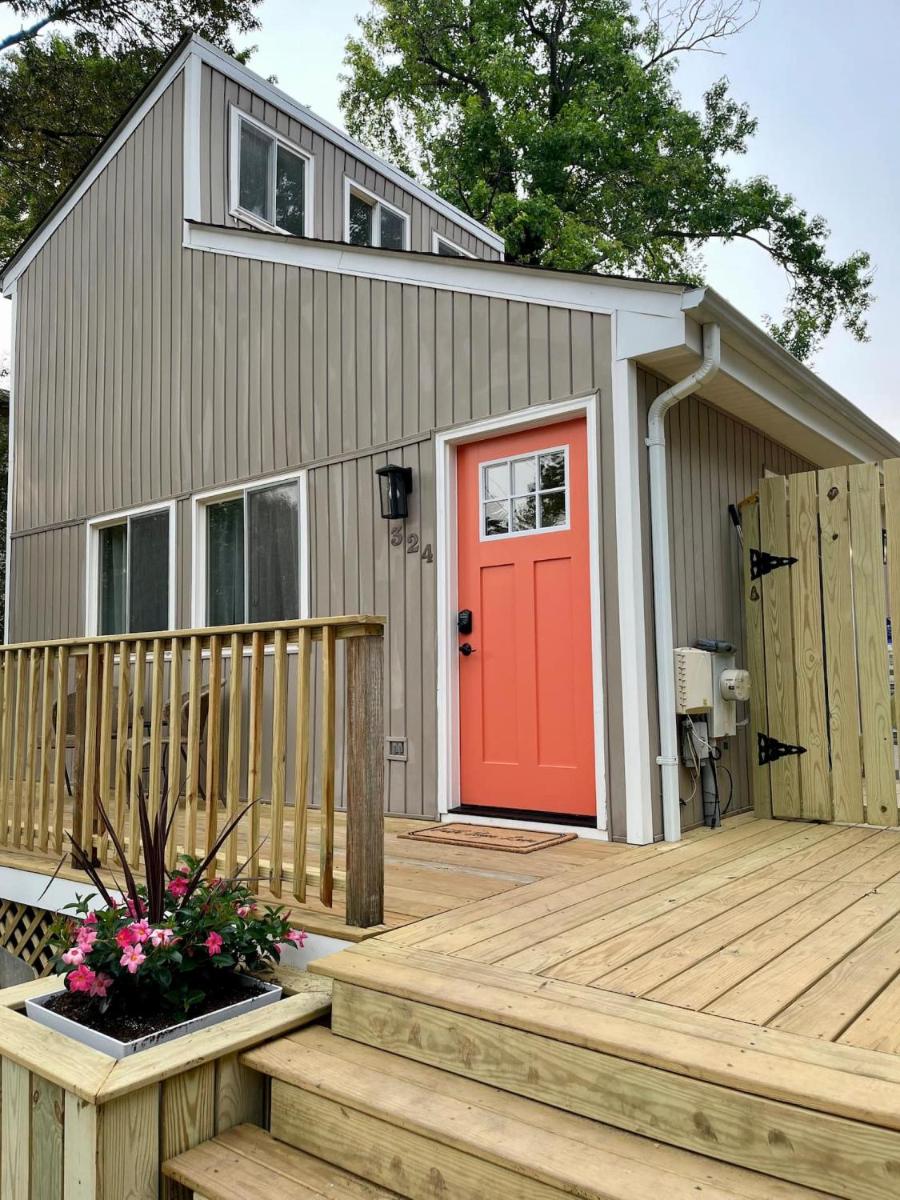 London Towne Bungalow Wloft - Walk To The Beach! - Housity
