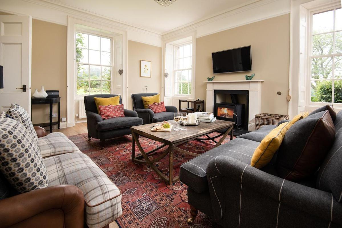 Seaview House - Housity