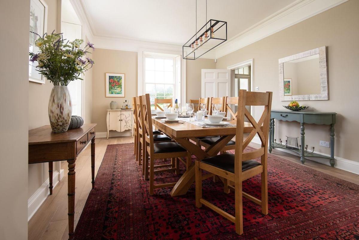 Seaview House - Housity