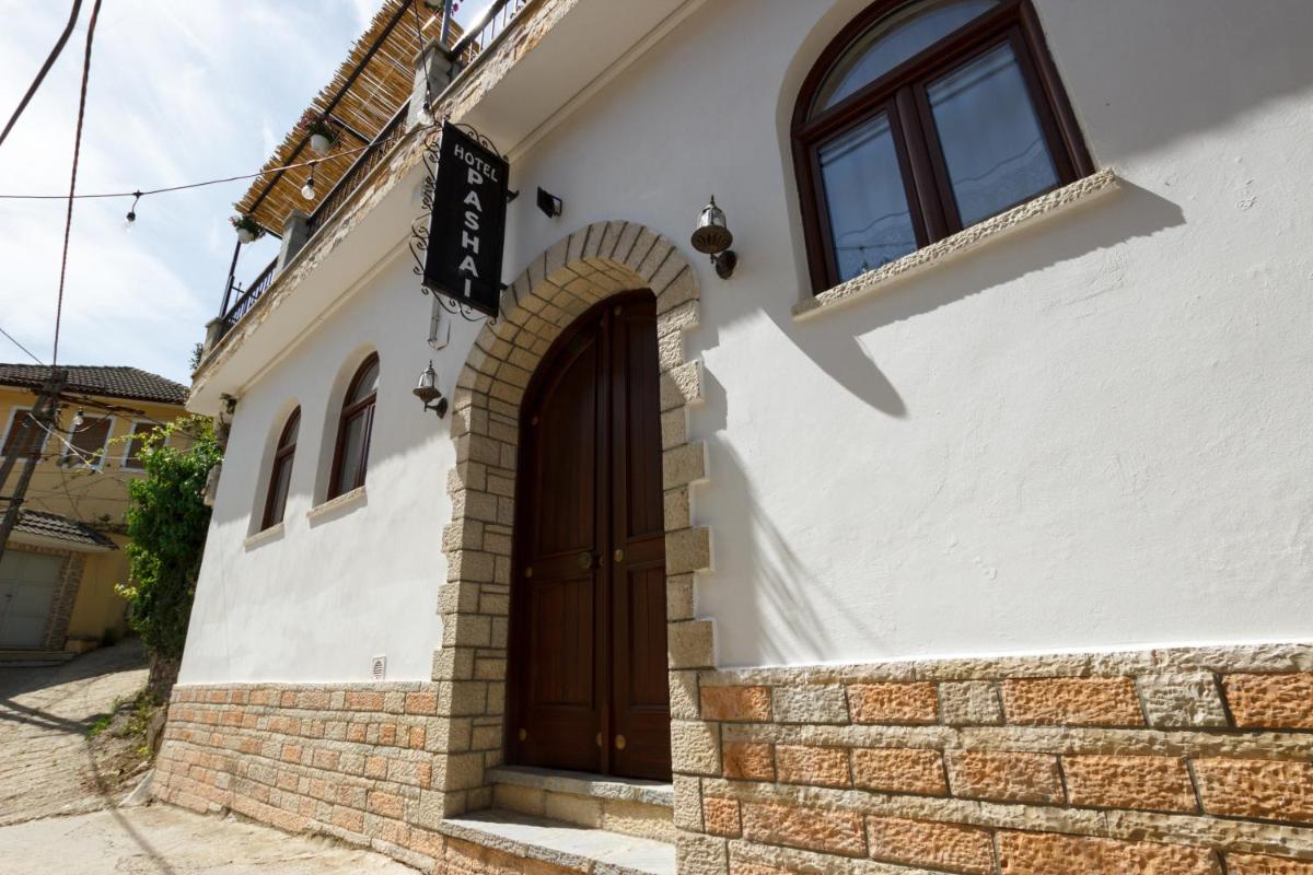 Hotel Pashai - Housity