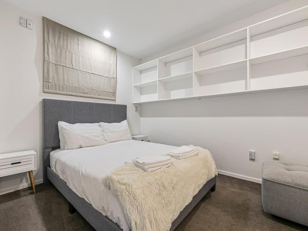 Beautiful Sky Tower View Home near K' Road w/ Free Parking - Housity