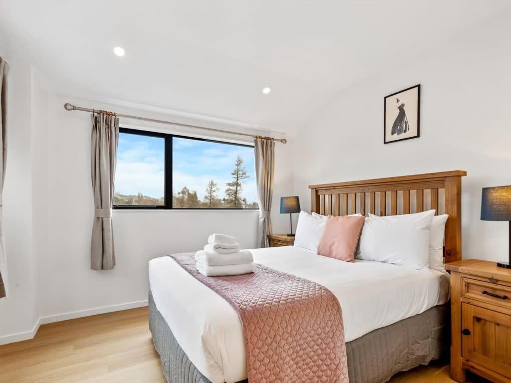Brand New Three Bedroom Townhouse with Garage - Housity
