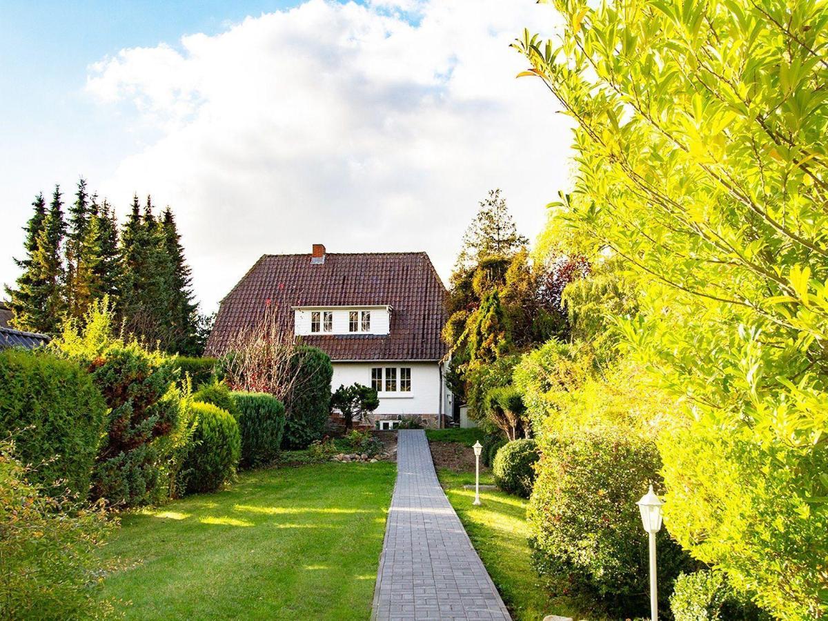 Strandhaus-Seestern-Vorderhaus - Housity