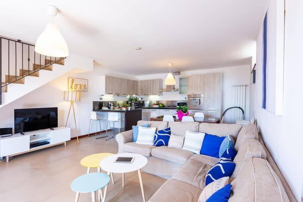 Italian Lakes villa with lake views - Housity