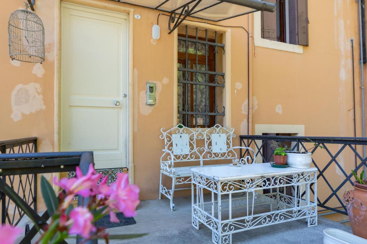 Alle Fonti Sweet - Housity