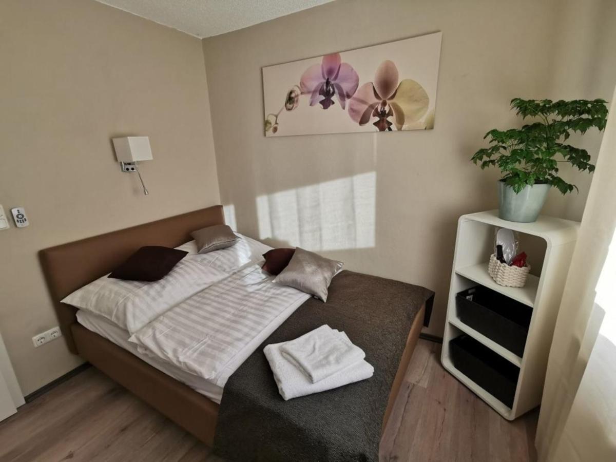 Ferienwohnung Schaumburg- Rosenthal - Housity