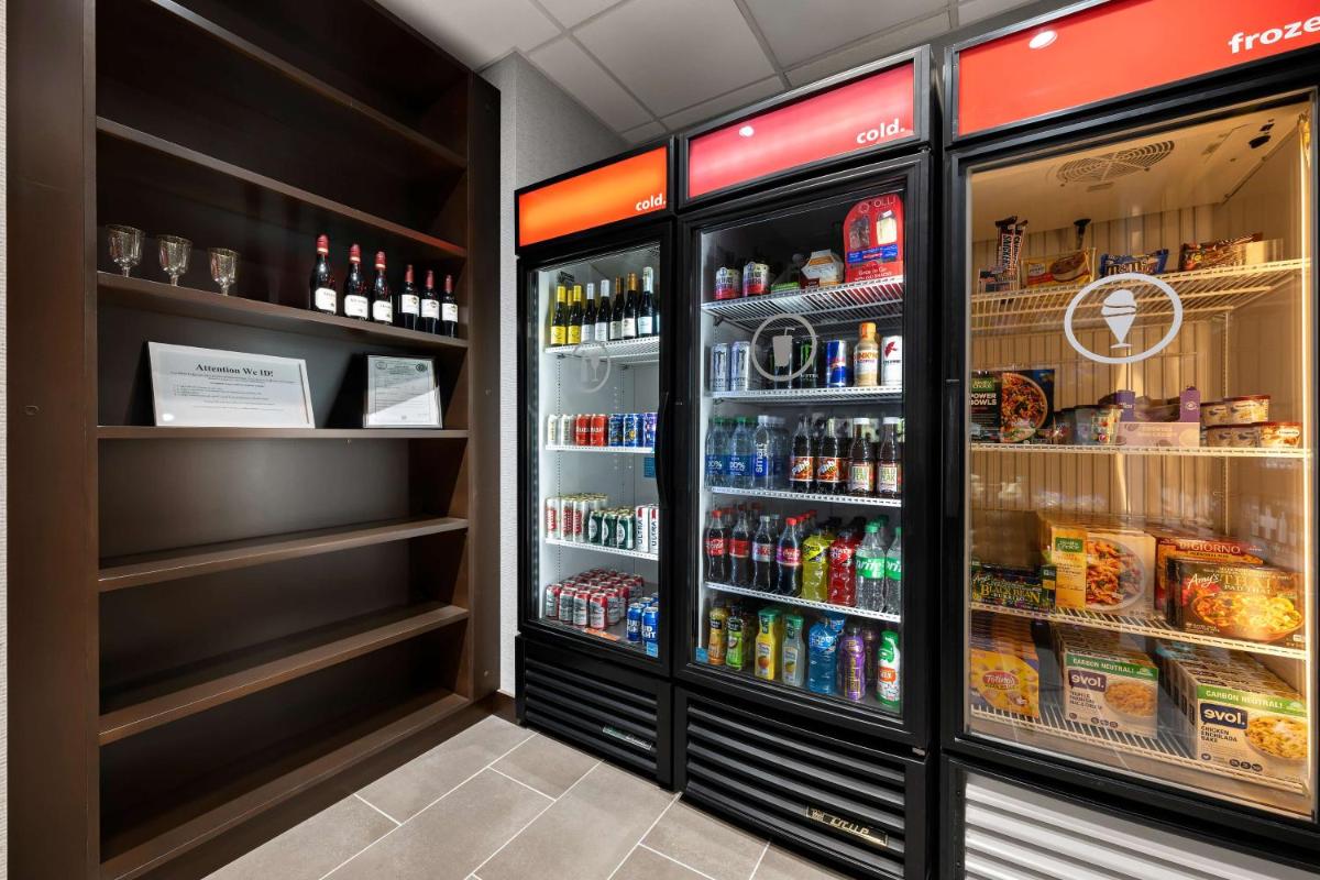 Hampton Inn Birmingham/Leeds - Housity