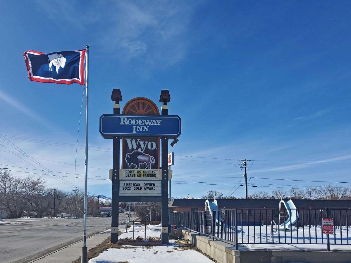 Rodeway Inn - Housity