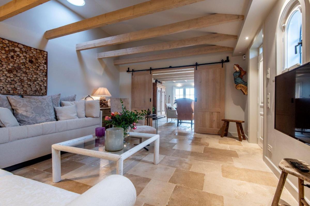 Traum-Landhaus-Terpstich-5000-qm-Refugium-Urlaub-in-Morsum-Sylt-vom-Feinsten - Housity