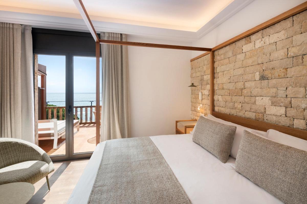 Cama o camas de una habitación en Hotel Cala del Pi - Adults Only